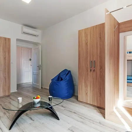 Sky Hostel-3